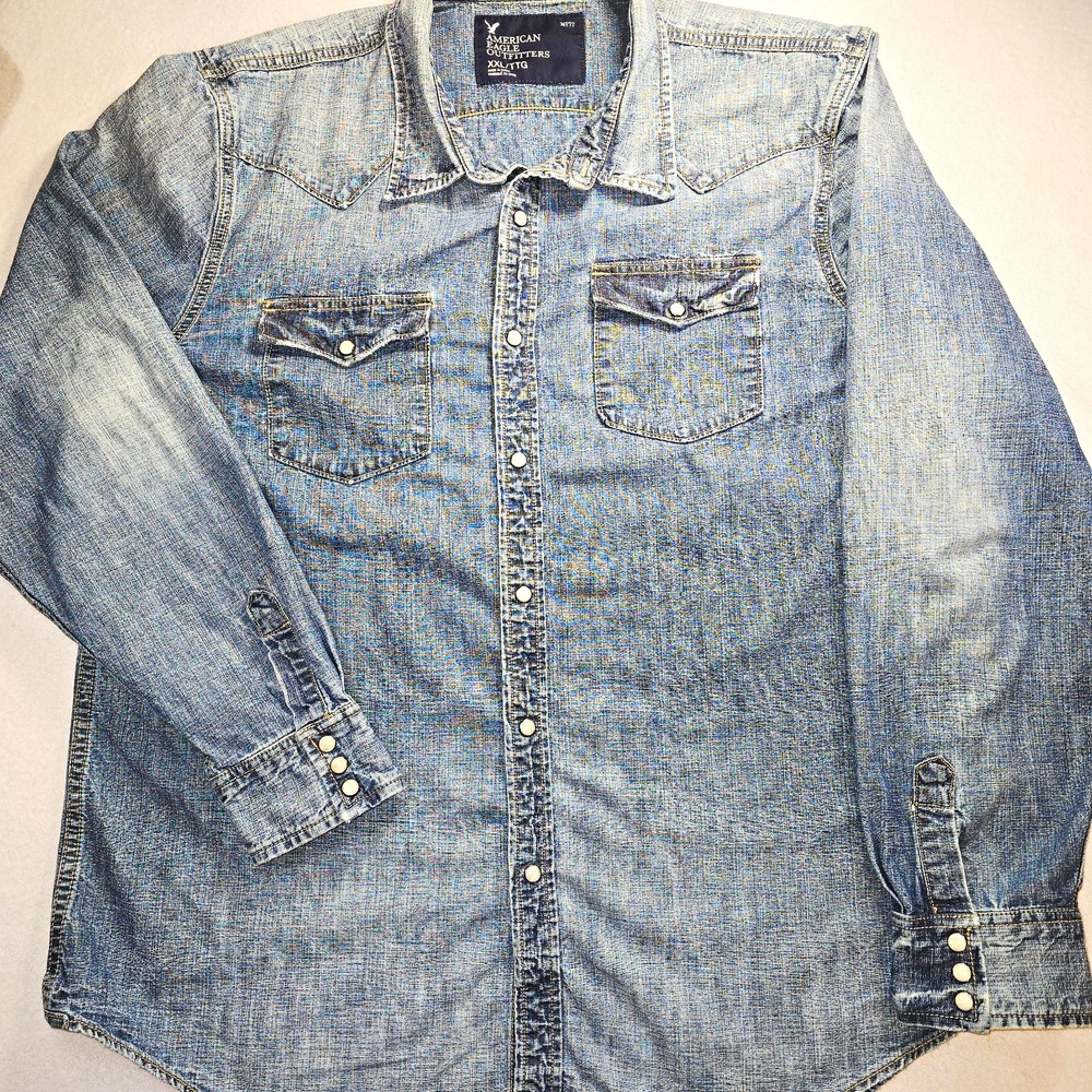 American Eagle XXL Denim Western Shirt Pearl Snap Light Wash Casual Vintage Fit.